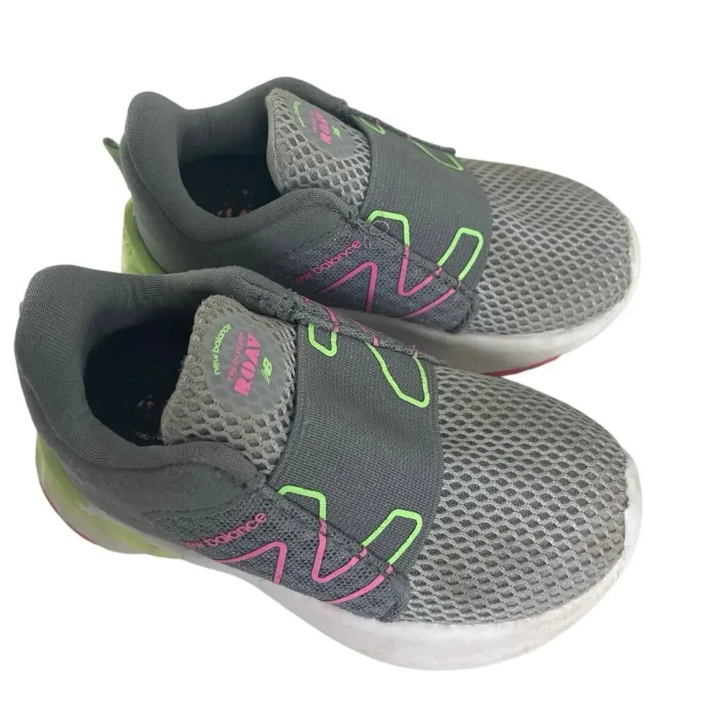 NEW BALANCE TODDLER SHOES SLIDE ON SIZE 5.5 GRAY NEON‎ LIGHT WEIGHT VERSATILE